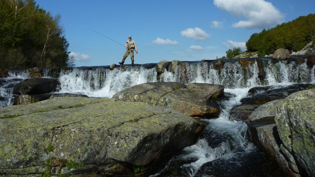 Spécial couple : « pêche, randonnée et thermalisme »